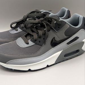 Nike Air Max 90 LTR GS Anthracite Black 6Y / Women’s 7.5 Rare CD6864-015